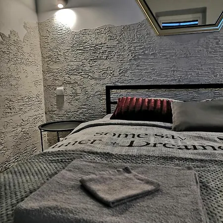 Heart - Z Parkingiem *